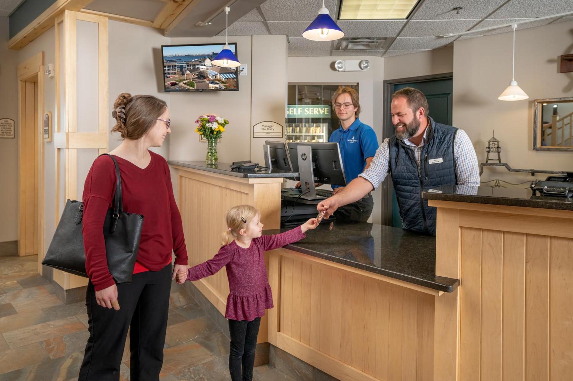 Park Point Marina Inn Дълут Екстериор снимка