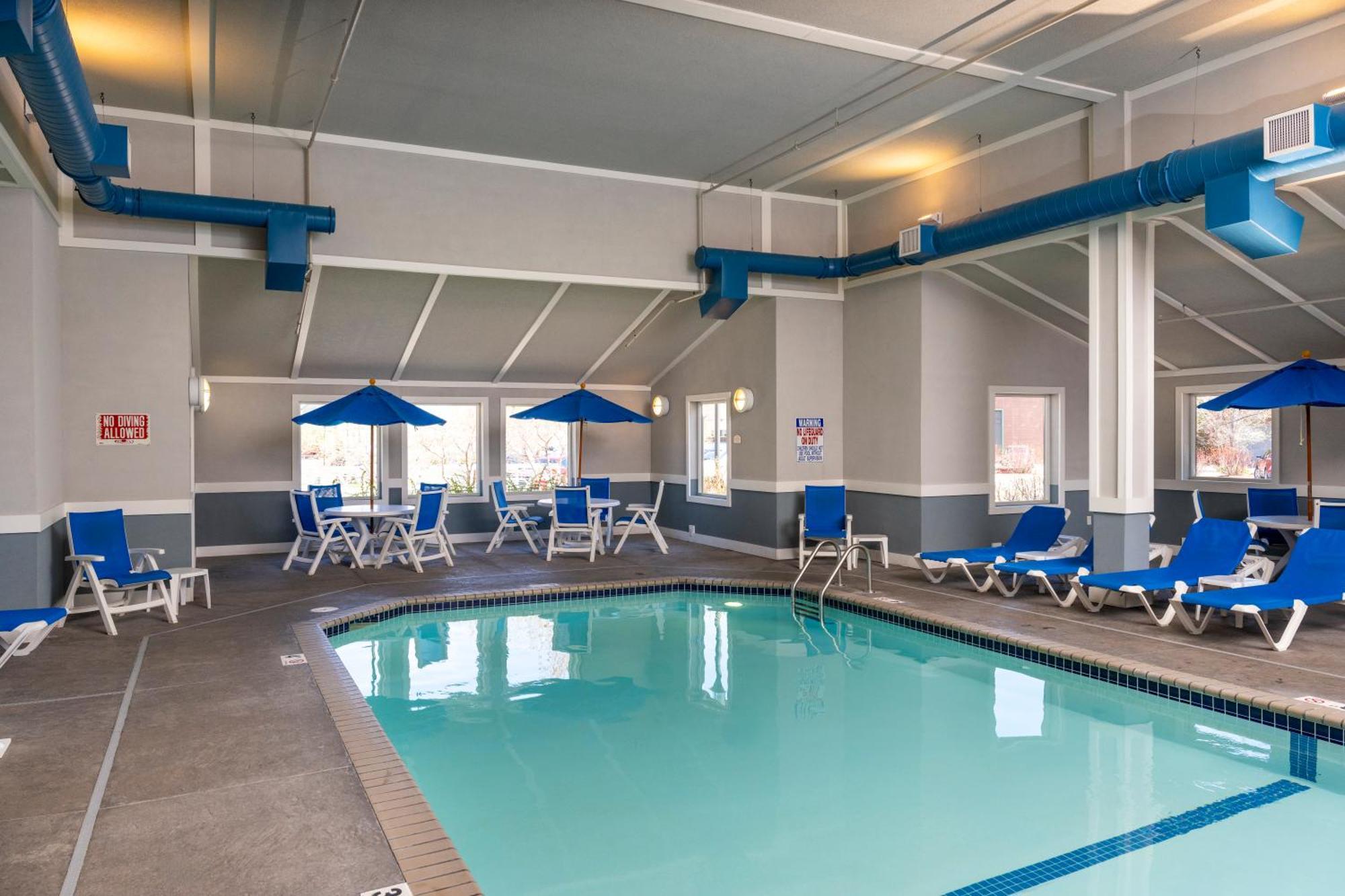 Park Point Marina Inn Дълут Екстериор снимка