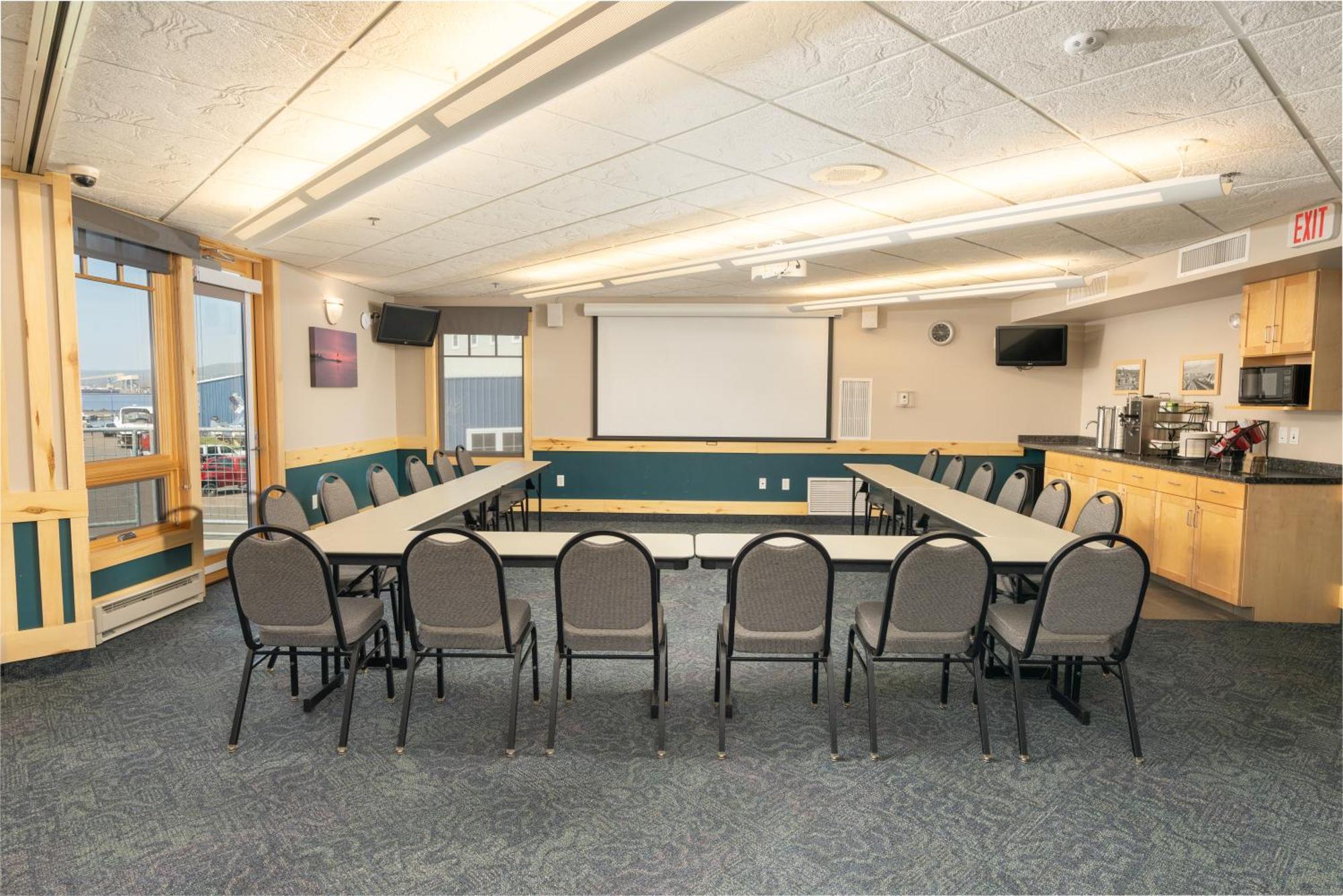 Park Point Marina Inn Дълут Екстериор снимка