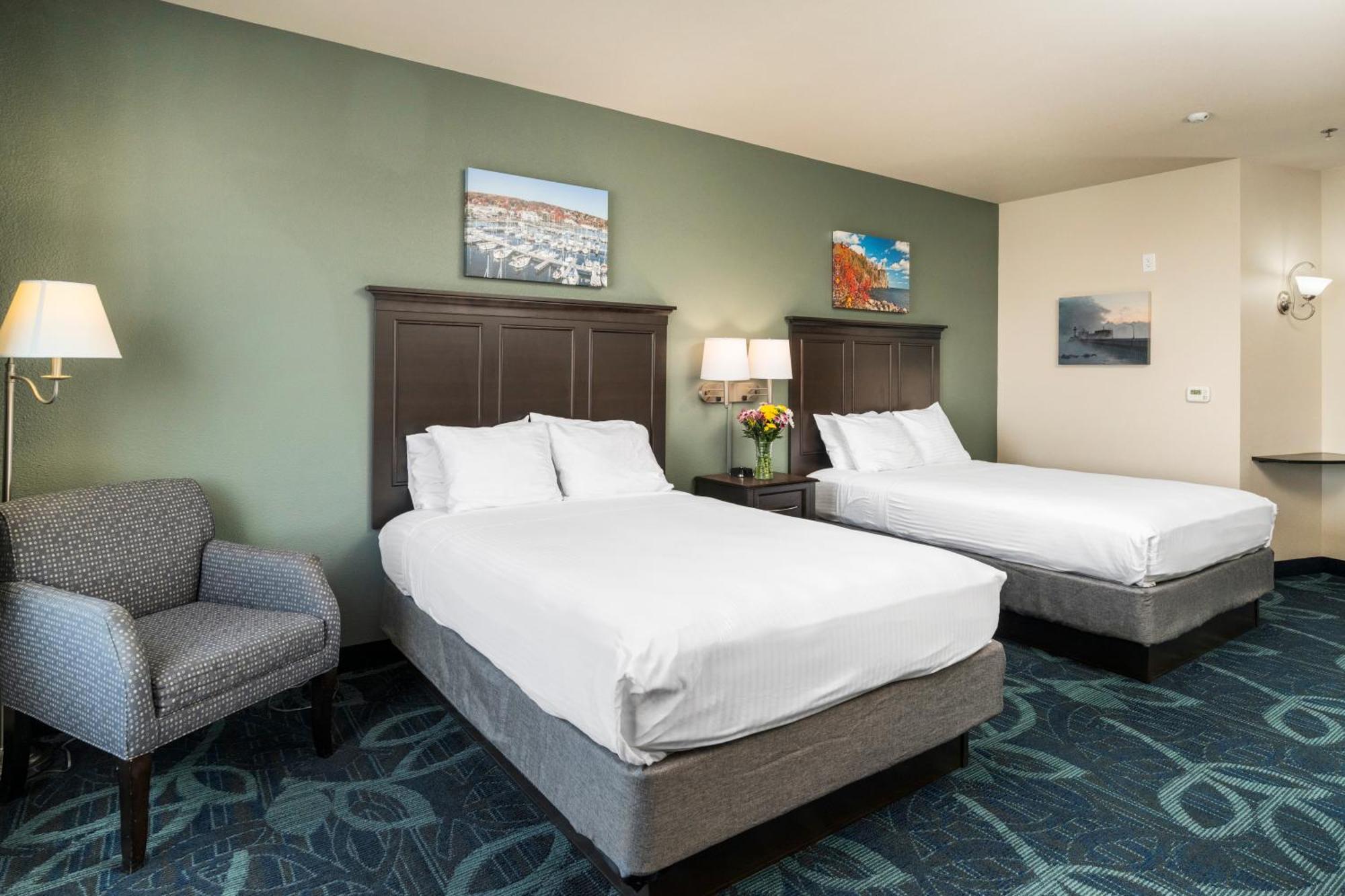 Park Point Marina Inn Дълут Екстериор снимка