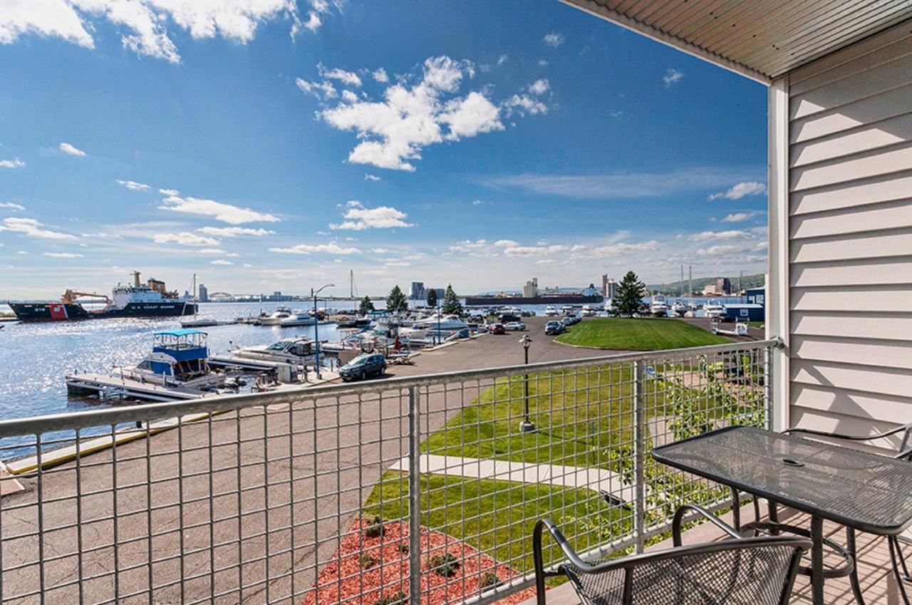 Park Point Marina Inn Дълут Екстериор снимка