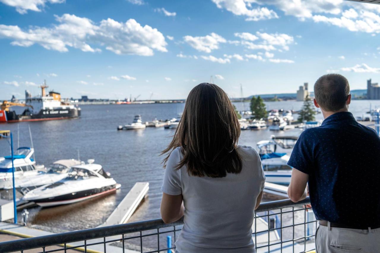 Park Point Marina Inn Дълут Екстериор снимка